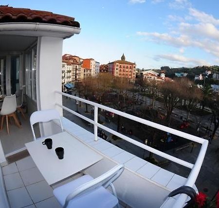 Apartamentos Urdaibai 5 Bermeo Kültér fotó
